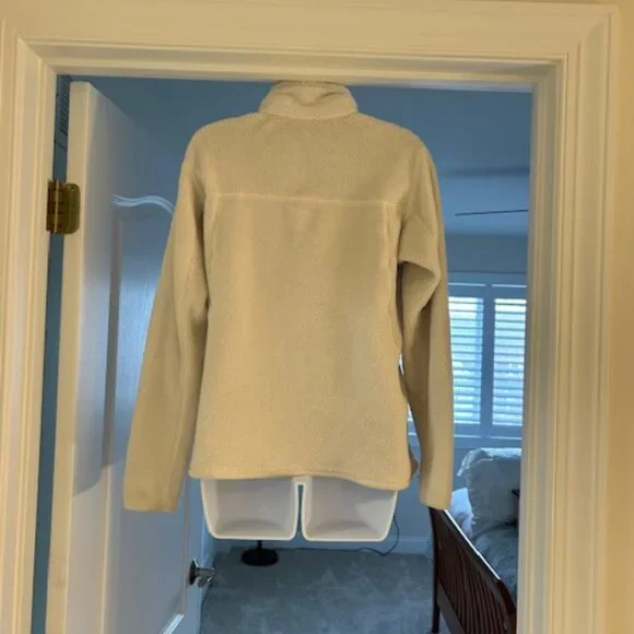 Patagonia Women’s Fleece Pullover – Size Medium - Picture 2 of 5